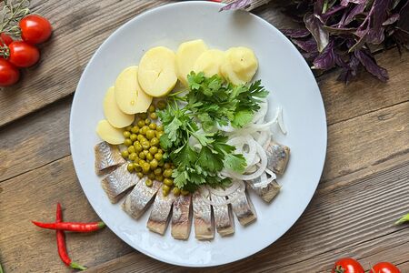 Сельдь с картофелем