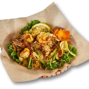 Обжаренная лапша в воке