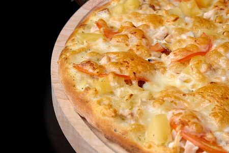 Пицца Курица и ананасы