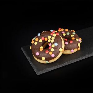 Донат в шоколадной глазури с драже Премиум