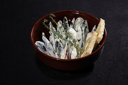 Мидии Блю в сливочно-сырном соусе