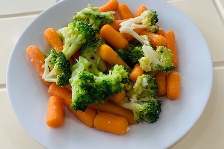 Мини-овощи Морковь и брокколи