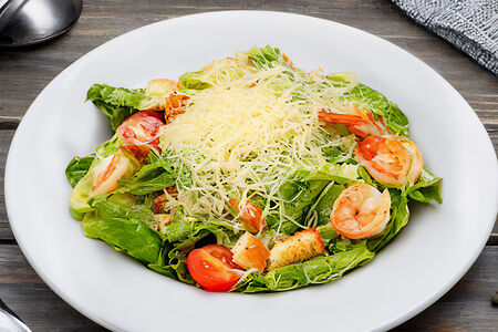 Салат Цезарь с креветками 