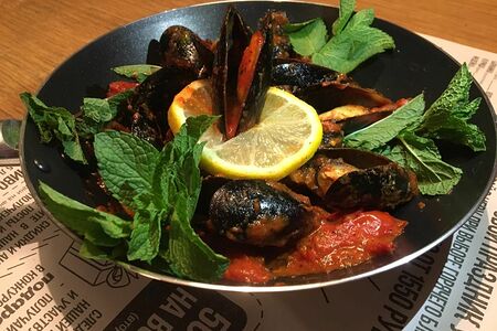 Мидии в томатном соусе