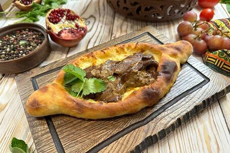 Хачапури по-аджажарски с сулугуни и грибами