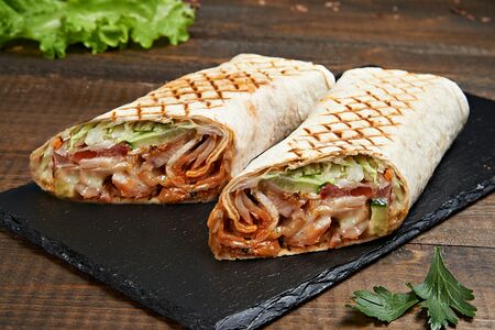 Донер в лаваше Халяль