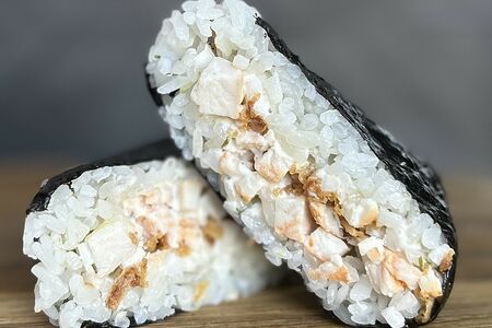 Онигири с курицей