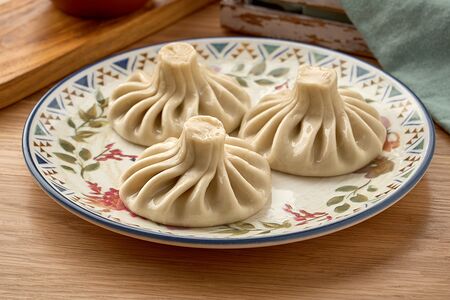 Большие домашние хинкали со свининой и говядиной