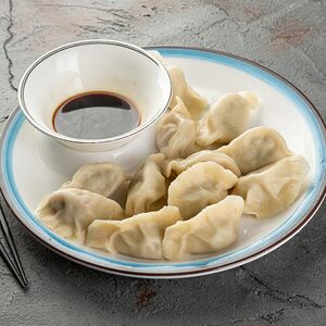 Пельмени отварные из говядины 牛肉水饺