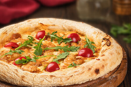 Пицца с креветками