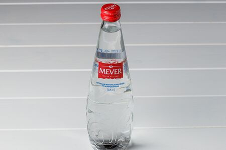 Вода Mever