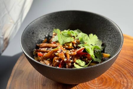 Соба с овощами и индейкой