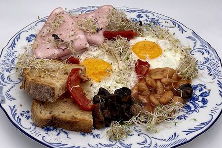 Local-завтрак с мортаделлой
