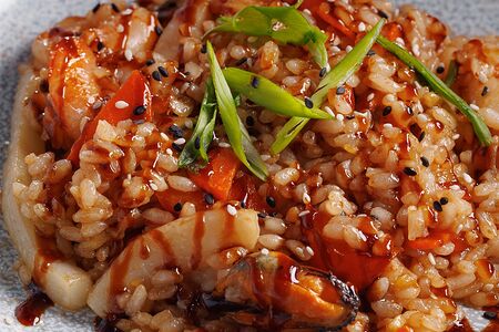 Жареный рис с морепродуктами