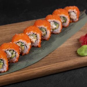 Ролл Калифорния с крабом
