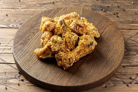 Куриные крылья сырные