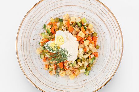 Оливье с цыпленком