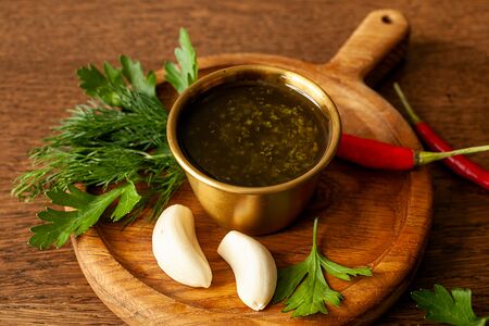 Соус Свежие травы с чесноком