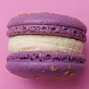 Макаронс Козий сыр-инжир