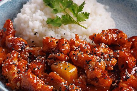 Попкорн с курицей и ананасом