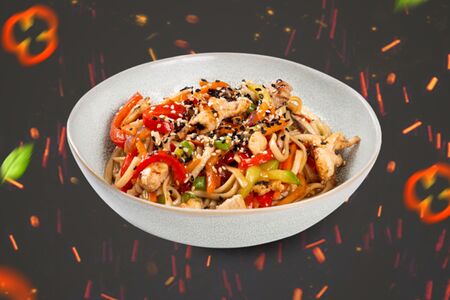 Удон с курицей