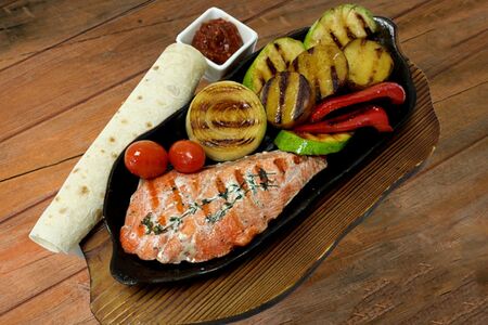 Гриль-сет с лососем