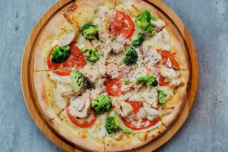 Пицца Курица с брокколи 32см