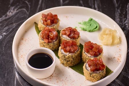 Тёплый ролл с лососем и тунцом 