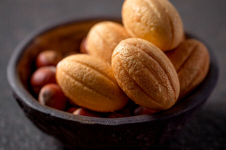 Орешки со сгущенкой и грецким орехом