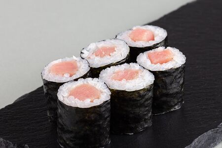 Ролл классика с тунцом