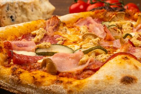 Пицца Мясное ассорти большая