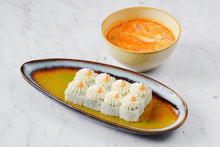 Тетя Ланч Том ям