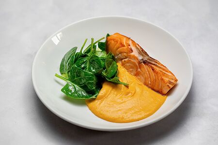 Лосось с кремом из батата