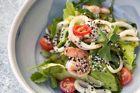 Салат с морепродуктами
