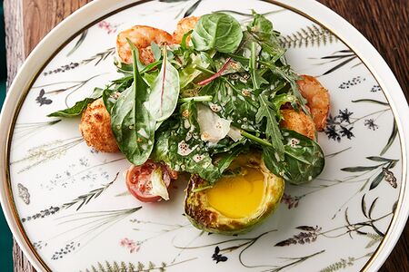 Пончики из камчатского краба с тигровыми креветками