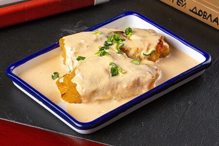 Голубцы в сметанном соусе