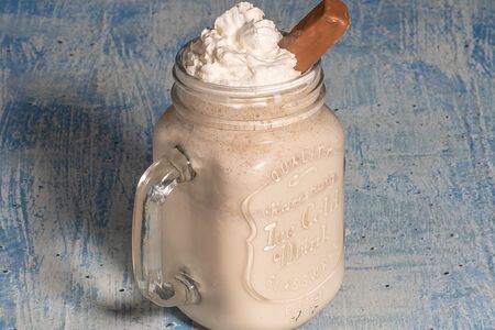 Милкшейк Сникерс