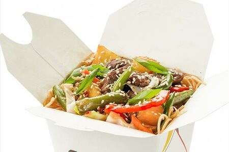 Сладкая говядина с лапшой