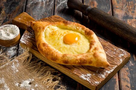 Хачапури по-аджарски