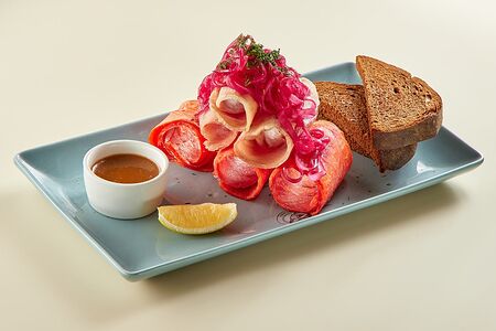 Строганина из двух видов рыб