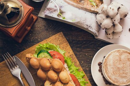 Вафли с ветчиной и сыром