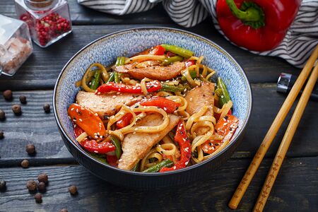 Вок Удон с курицей