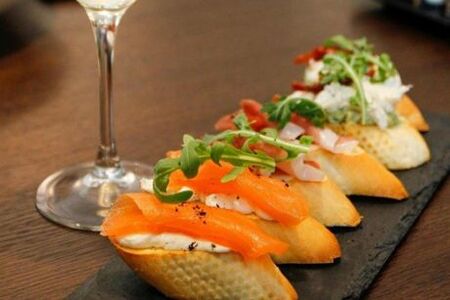 Ассорти из брускетт