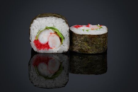 Большая классика с креветкой и салатом