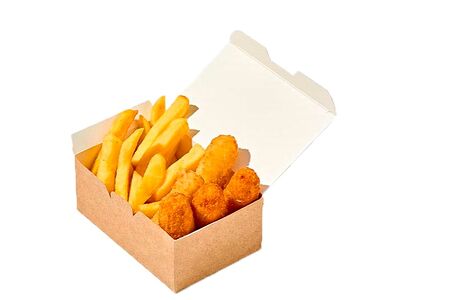 Сырные палочки и картофель фри