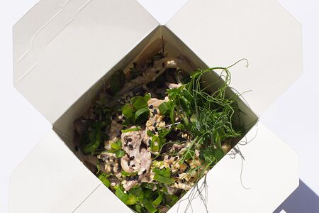 Сливочный удон с говядиной и грибами