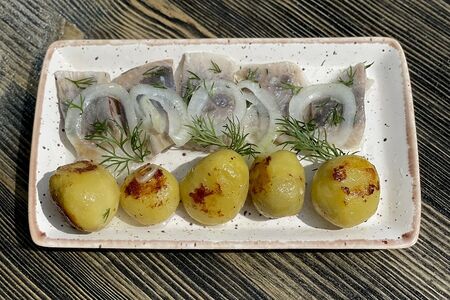 Селедка с картошкой