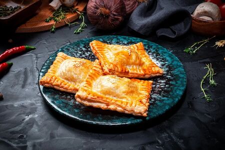 Пирожки с яблоком