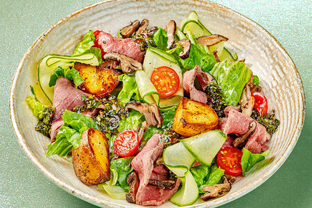 Салат с говядиной