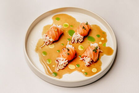 Лосось, краб, цитрусовый понзу